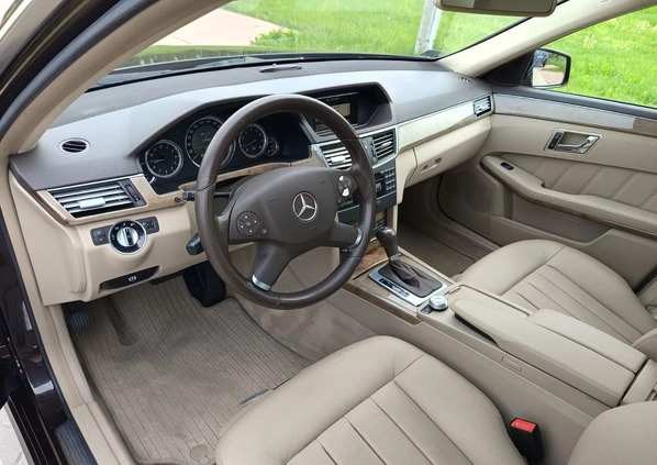 Mercedes-Benz Klasa E cena 52000 przebieg: 130000, rok produkcji 2010 z Łapy małe 326